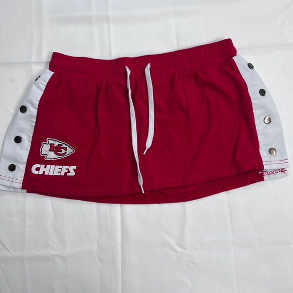 Forever 21 Pants - NFL Ultra Game Kansas City Chiefs Skort Large Red White Snap Side Mini Skirt
